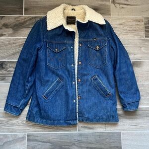 Vintage style Wrangler Sherpa Lined Denim Jacket